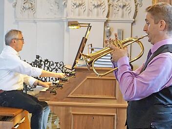 Georg Schäffner (li.) und Florian Zeh bescherten den Gästen in der Gößweinsteiner Basilika einen abendlichen Musikgenuss.  Foto: privat