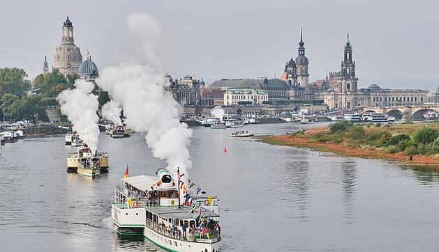 Jubil&auml;umsparade der S&auml;chsischen Dampfschifffahrt