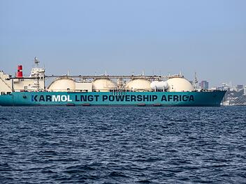 LNG-Tanker im Senegal