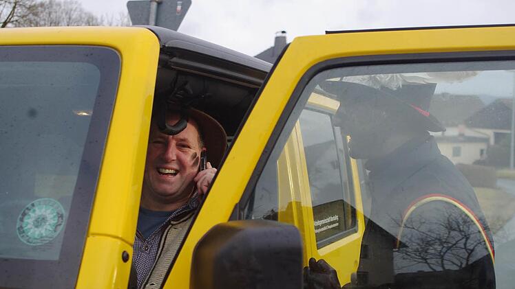 Niemand entkam den Pfeffera - auch nicht die Autofahrer.