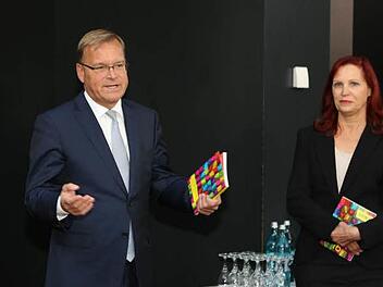 Die Intendantin des Bamberger Theaters, Sibylle Broll-Pape, mit OB Andreas Starke (SPD)