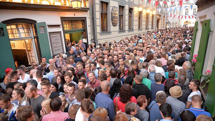 Keine Sandkerwa 2017! Die Nachricht verbreitete sich wie ein Lauffeuer in Bamberg. Dieses Wochenende ist es soweit. Foto: Ronald Rinklef