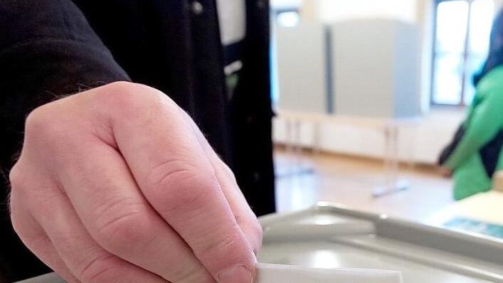 Gerade mal ein Kreuzchen dürfen die Bediensteten bei FTE in Ebern heute auf ihrem Wahlzettel machen, obwohl es 17 Personen und deren Ersatzleute zu wählen gilt.  Foto: Armin Weigel/dpa