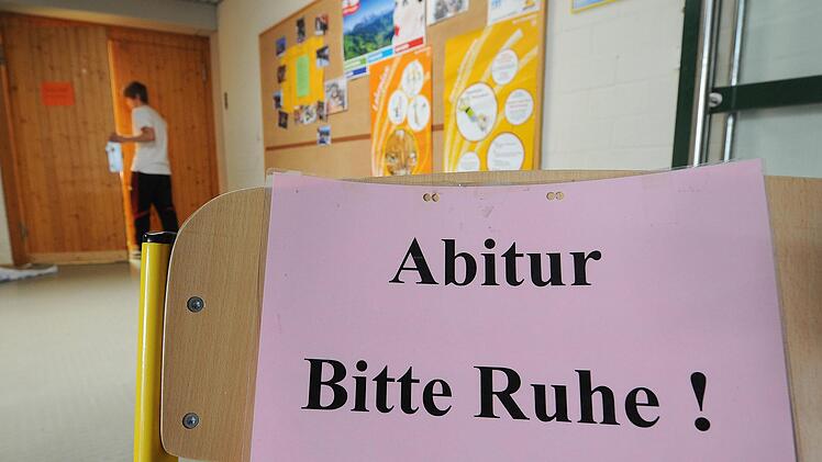 Am Dienstag dieser Woche standen auch an den Coburger Gymnasien die Abitur-Prüfungen in Mathematik auf dem Programm.