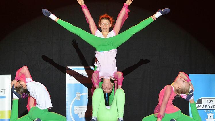 Turnerinnen des TSV Bad Kissingen eröffneten die Nacht des Sports. Fotos: Peter Rauch
