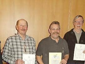 Beim Jägerkreisverband Ebern wurden diese Mitglieder geehrt (von links): Vorsitzender Helmut Sieghörtner, Fritz Storath, Thomas Heim, Michael Groß und Wolfgang Lappe.  Foto: privat
