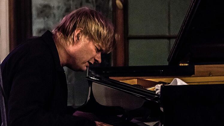 Der finnische Pianist begeisterte als Stargast das Publikum bei der Coburger Jazznacht.Foto: Jochen Berger
