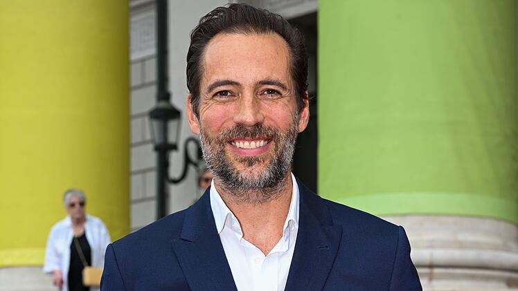 Alexander Mazza ist bis heute als Moderator, Sprecher sowie als Medien-Coach und -Dozent tätig.