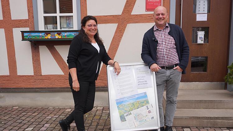 Inken Majerski ist neue Leiterin des Stadt- und Tourismusmarketings von Bischofsheim. Bürgermeister Georg Seiffert freut sich auf neue Impulse und die Zusammenarbeit.