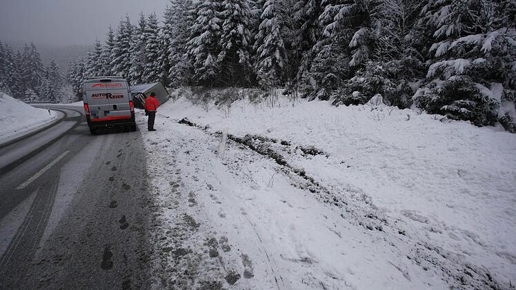 Unfall am 26. Januar 2015 zwischen Tschirn und Nordhalben Foto: News5/Fricke
