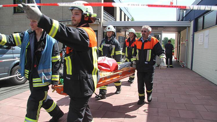 Die Retter eilten an den Unfallort, aber sie mussten unverrichteter Dinge wieder abziehen.