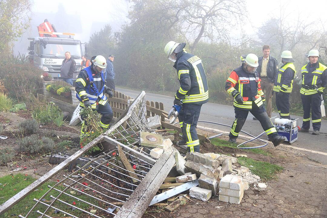 Landkreis Forchheim: Transporter landet in Garten