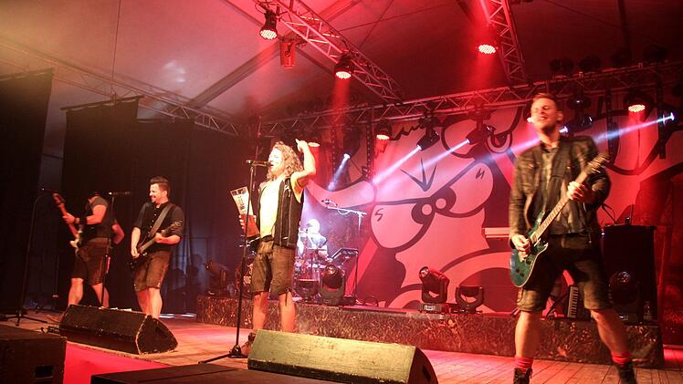 Die Troglauer sorgten für beste Stimmung. Fotos: Richard Sänger