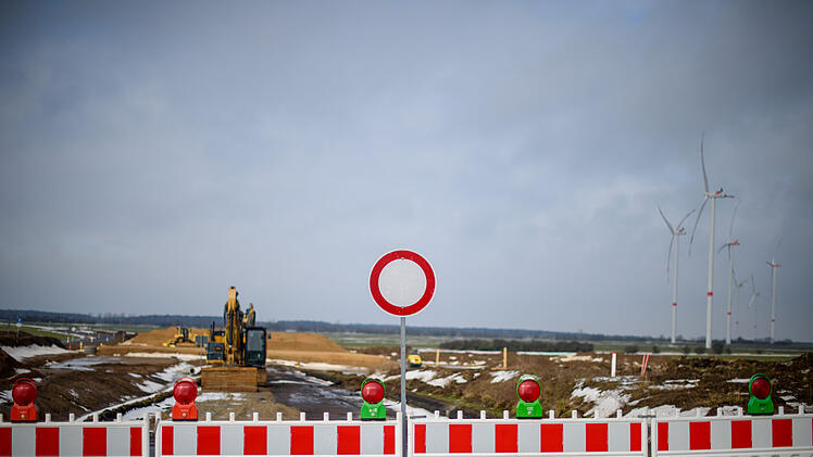Am Autobahnkreuz F&uuml;rth/Erlangen zwischen der A73 und der A3 kommt es zu mehreren Sperrungen. Symbolbild.