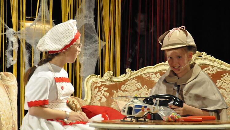 Das Gespenst von Canterville nach Oscar Wild wurde als Kindermusical im Kissinger Kurtheater aufgeführt. Foto: Peter Klopf