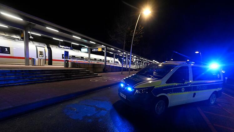 Mann droht mit Anschlag in ICE