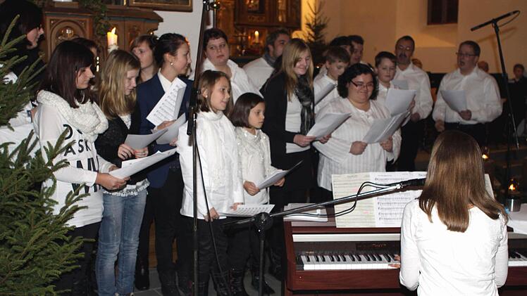 Der Ministrantenchor gab unter der Leitung von Werner Stumpf sein Bestes.