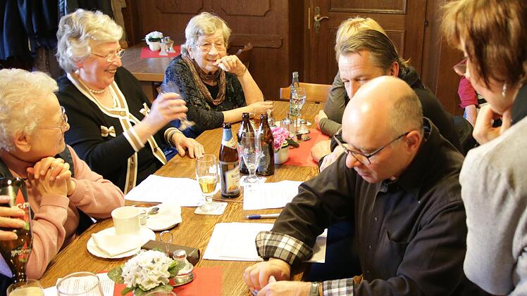 Die Stimmzettel sind ausgezählt, jetzt steht es fest: Der "Liederkranz 1882" Stadtsteinach wird aufgelöst. Klaus Klaschka