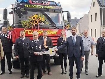 Jetzt ist das neue Löschfahrzeug der Pressecker Wehr feierlich eingeweiht worden.