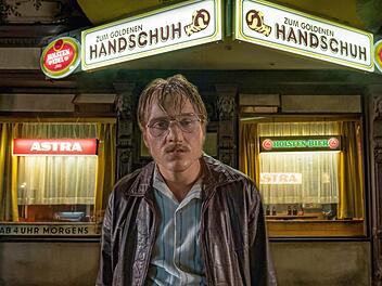 Jonas Dassler im deutschen Wettbewerbsbeitrag "Der Goldene Handschuh.Foto: Gordon Timpen/Werner Bros.