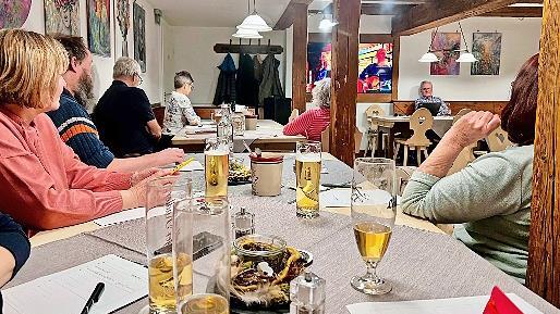 Im Gasthaus Sponsel wurden drei Kurzfilme gezeigt. Im Anschluss sollten mehrere Fragen beantwortet werden.