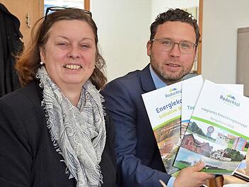 Christine Bardin und Martin Finzel ziehen positive Bilanz zur Arbeit der grenzübergreifenden Initiative Rodachtal. Foto: Rainer Lutz