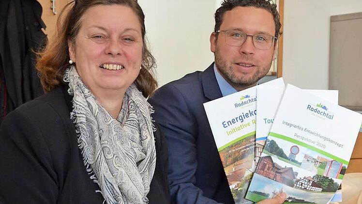 Christine Bardin und Martin Finzel ziehen positive Bilanz zur Arbeit der grenzübergreifenden Initiative Rodachtal. Foto: Rainer Lutz