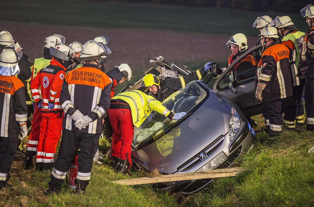 Unfall im Kreis Haßberge: 82-Jährige eingeklemmt