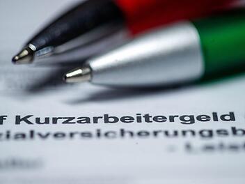 Noch nie haben so viele Betriebe in der Region wie derzeit Bedarf für Kurzarbeit angezeigt. Insgesamt bezogen sich die Anzeigen auf 52 800 Personen. Symbolfoto: Jens Büttner/dpa