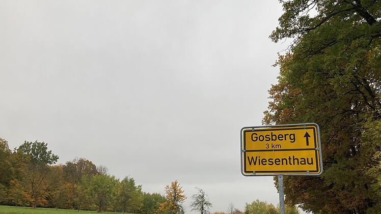 Terrassenblick in der Langenlohe in Richtung Gosberg - künftig direkt auf den Sendemast? Foto: Stefanie Warmerdam