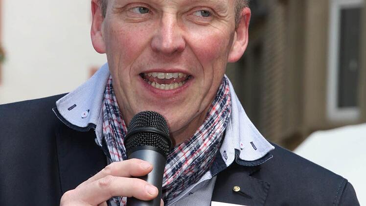Ralf Ludewig moderierte.