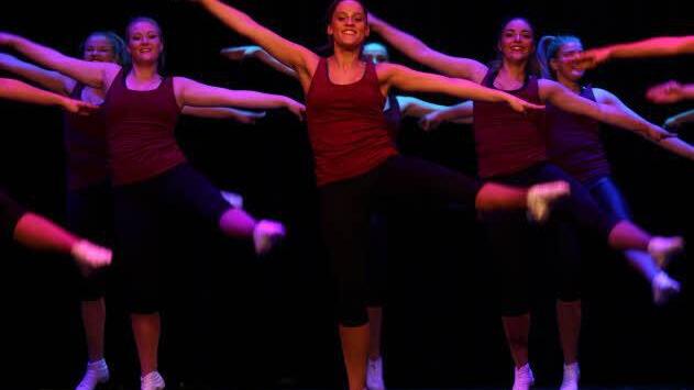 Die Tänzerinnen der Königsgarde beherrschen neben dem Garde- und Schautanz auch Ballett, Jazz- sowie Modern Dance und Hip Hop. Foto: Katja Nauer