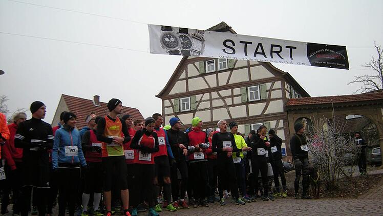 Impressionen vom Fuschter Silvesterlauf 2016. Foto: ssp