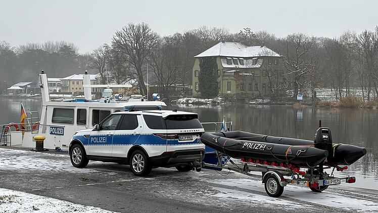 Dittelbrunn: Wo ist Jakub (18)? - Gro&szlig;e Suchaktion am Main in Eisesk&auml;lte