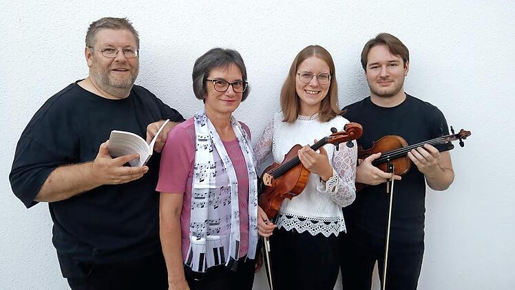 Die mitwirkenden Künstler (v. li.): Hugo vom Narrenkreuz, Ariane Kufner, Judith Goetze und Christoph Ganslmayer.