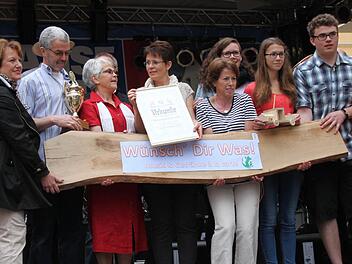 Familie Dill wurde heuer mit dem Stadtfest-Pokal ausgezeichnet. Fotos: Ulrike Müller