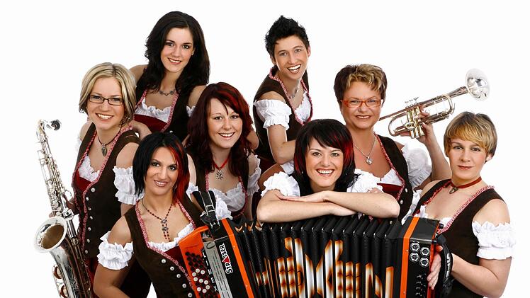 Die Isartaler Hexen treten am Himmelfahrtstag in Kasendorf auf.