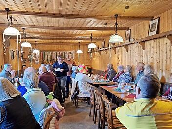 Gem&uuml;tlichkeit war Trumpf beim Kr&auml;ppelkaffee des Rh&ouml;nklubs Wildflecken.