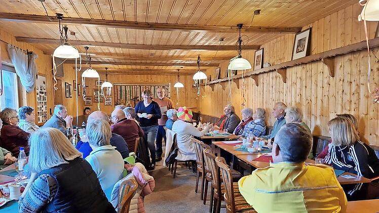 Gem&uuml;tlichkeit war Trumpf beim Kr&auml;ppelkaffee des Rh&ouml;nklubs Wildflecken.