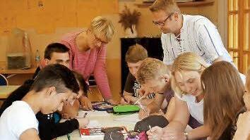 Die Klassen "extra Chance nutzen" (eCn) ermöglichen einen Schulabschluss im zweiten Anlauf. Das Projekt der Ejott Coburg ist einer von fünf Preisträgern.