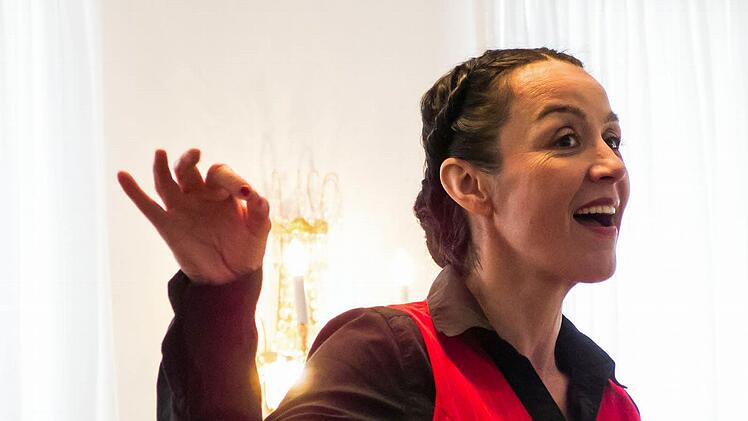 Impressionen von Anja Lenßens Brecht-Programm beim Rodacher RückertkreisFoto: Jochen Berger