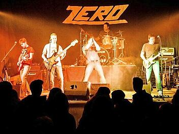 Zero spielen in Rothhausen auf.  Foto: Andreas Kraus