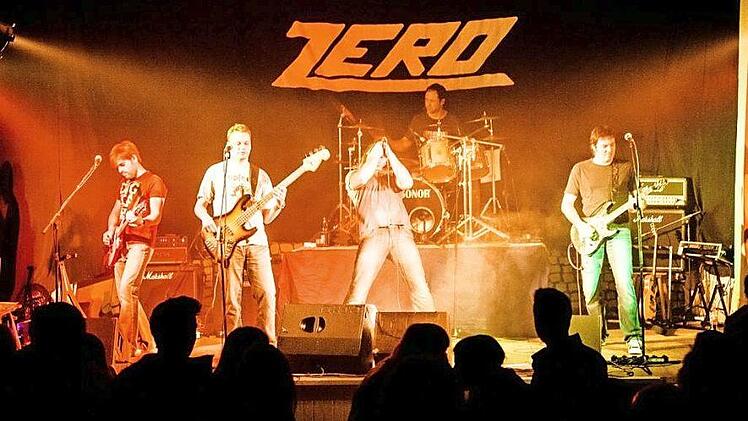 Zero spielen in Rothhausen auf.  Foto: Andreas Kraus