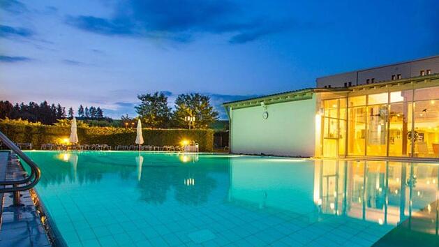 Bayreuth: Beliebte fränkische Therme erhöht Preise: "Müssen diesen Schritt leider gehen" Foto: Lohengrin Therme