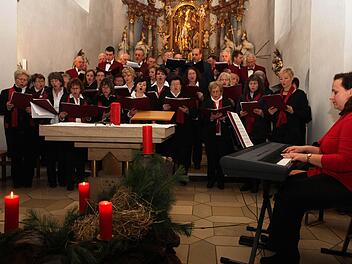 Der Liederkranz Pinzberg beim WeihnachtskonzertFotos: Galster
