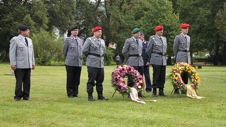 Feierliche Zeremonie zum 40-jährigen Bestehen der Reservistenkameradschaft Bad Brückenau Foto: Ulrike Müller