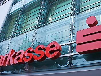 Die Zentrale der Sparkasse Ostunterfranken in Haßfurt. Foto: Andreas Lösch