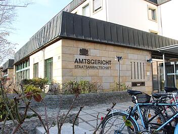 Das Amtsgericht in Erlangen: Der Trakt der Gerichtssäle wird  in diesem Jahr  baulich erneuert.  Foto: Christian Bauriedel