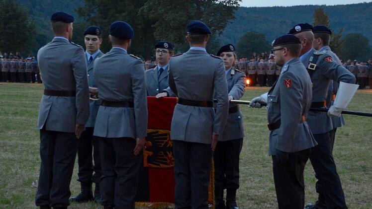 Die Vereidigung der Offiziersanwärter. Foto: Kathrin Kupka-Hahn