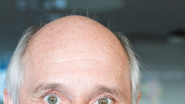 "Mit Anfeindungen kämpfen auch wir Lehrer. Ich musste schon mal  aggressive Eltern beim Sprechtag des Hauses verweisen", so Lehrer Peter Kraft. Foto: Matthias Hoch